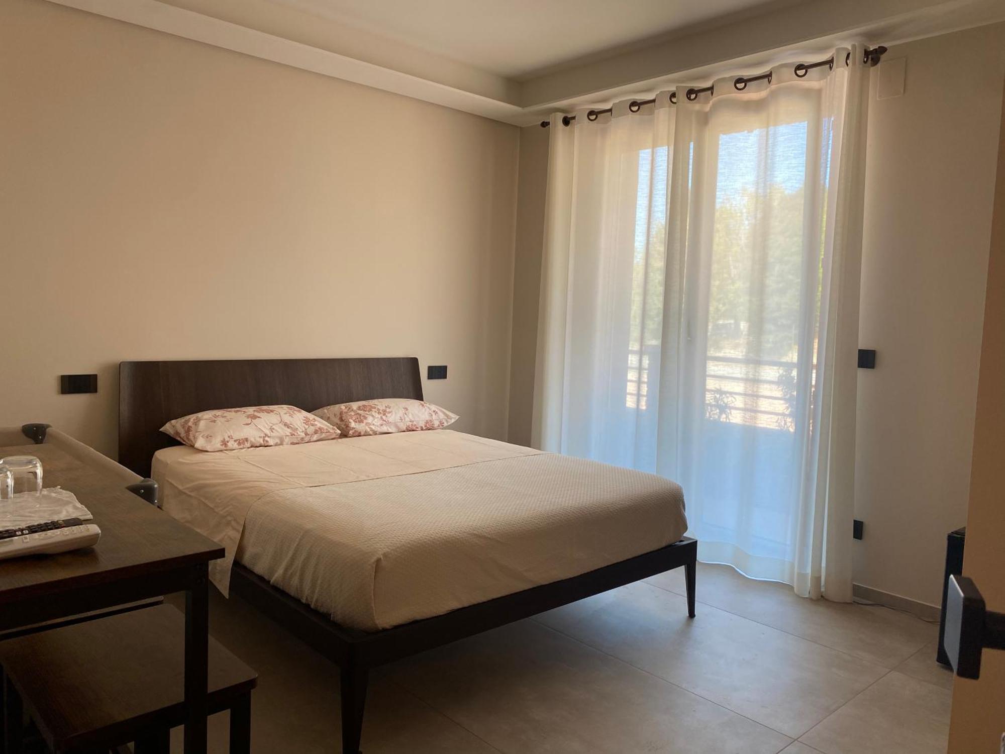Seta Luxury Apartment Розето дели Абруци Екстериор снимка
