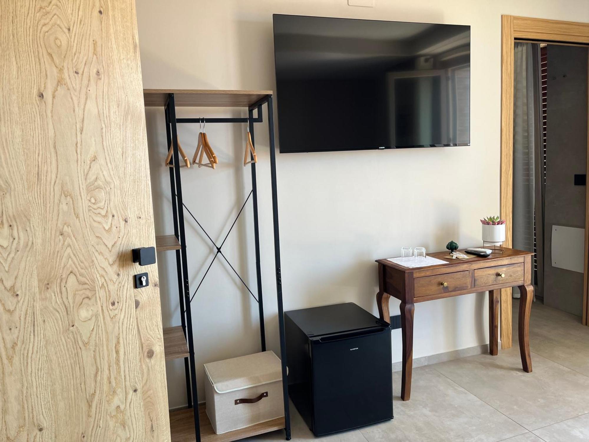 Seta Luxury Apartment Розето дели Абруци Екстериор снимка